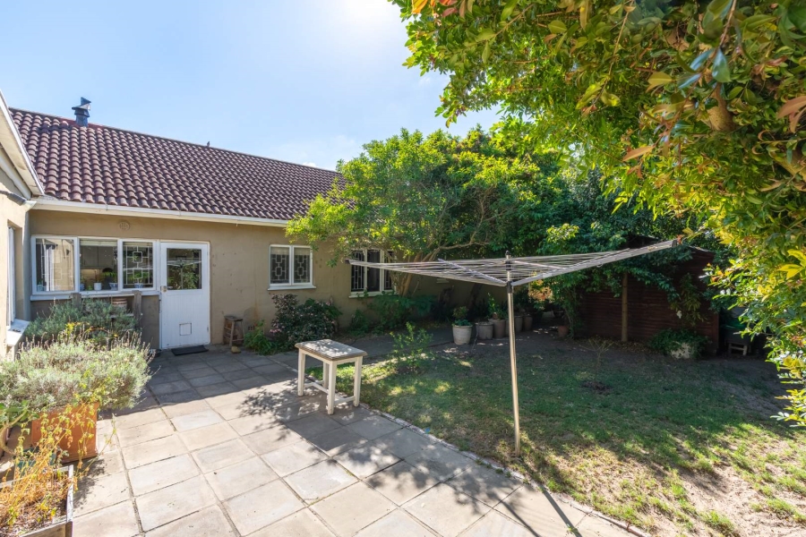 3 Bedroom Property for Sale in Kirstenhof Western Cape